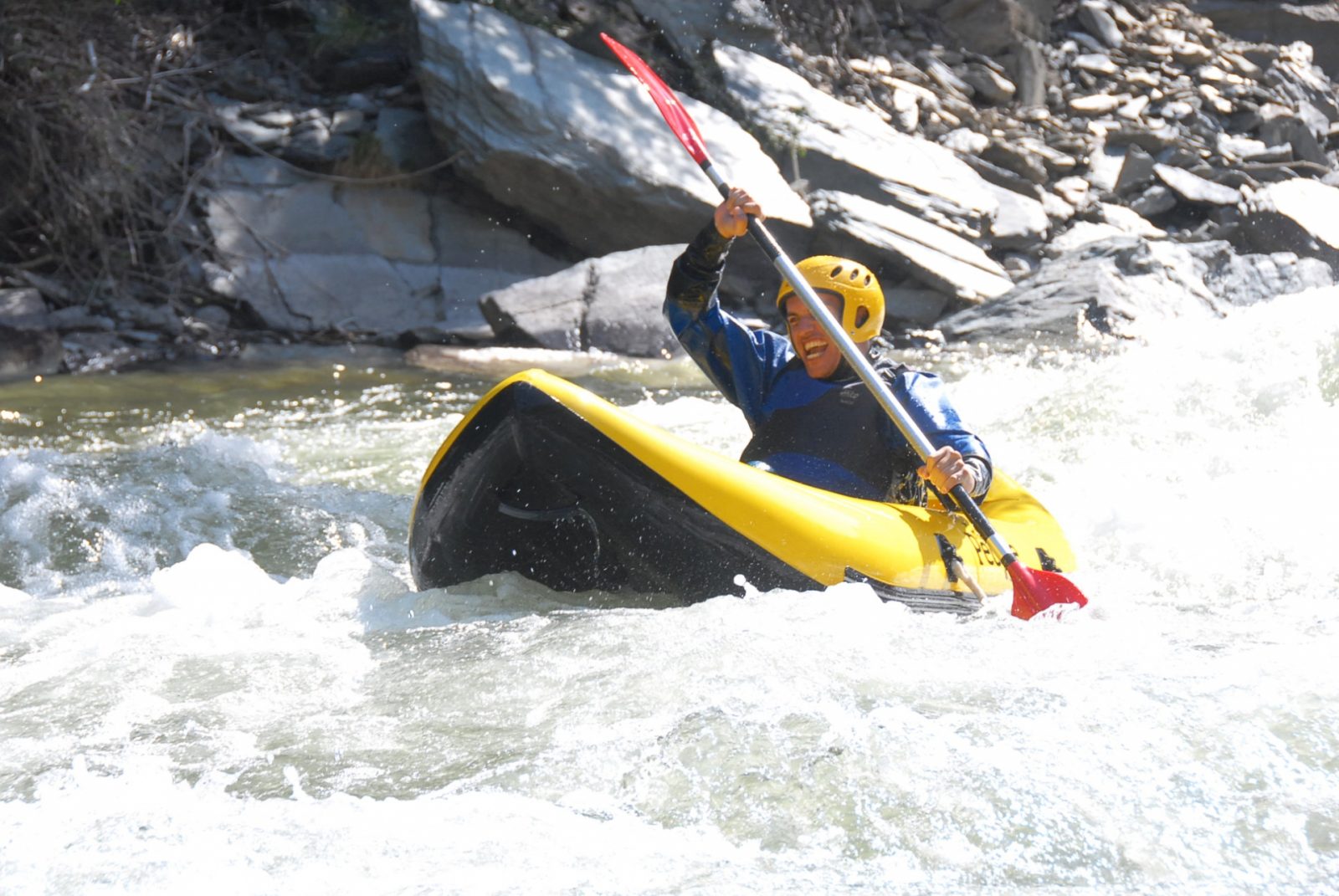 Open kayak, actividades recreativas de aguas bravas
